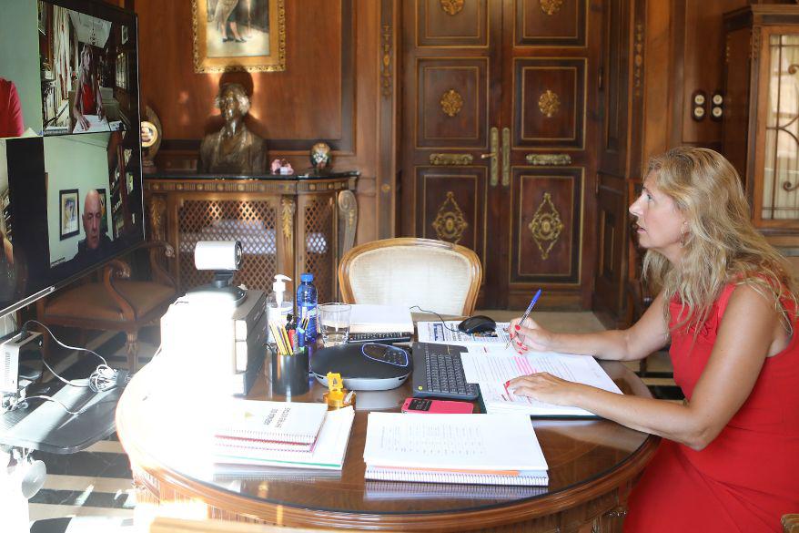 Amparo Marco reunión COVID19