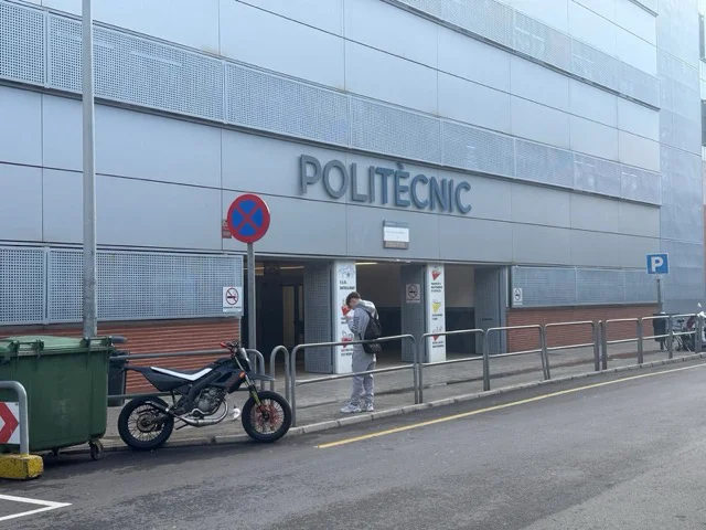 CSIF IES POLITÈCNIC Castellón fachada en tamaño mediano