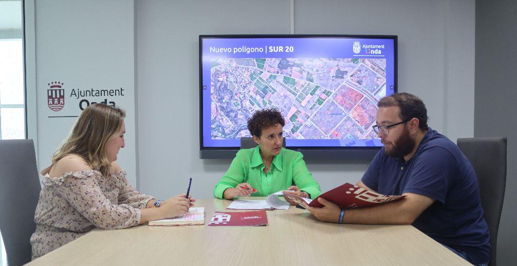 Presidenta Diputación Reunión AECC