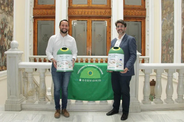 BANDERAS VERDES (1) en tamaño mediano