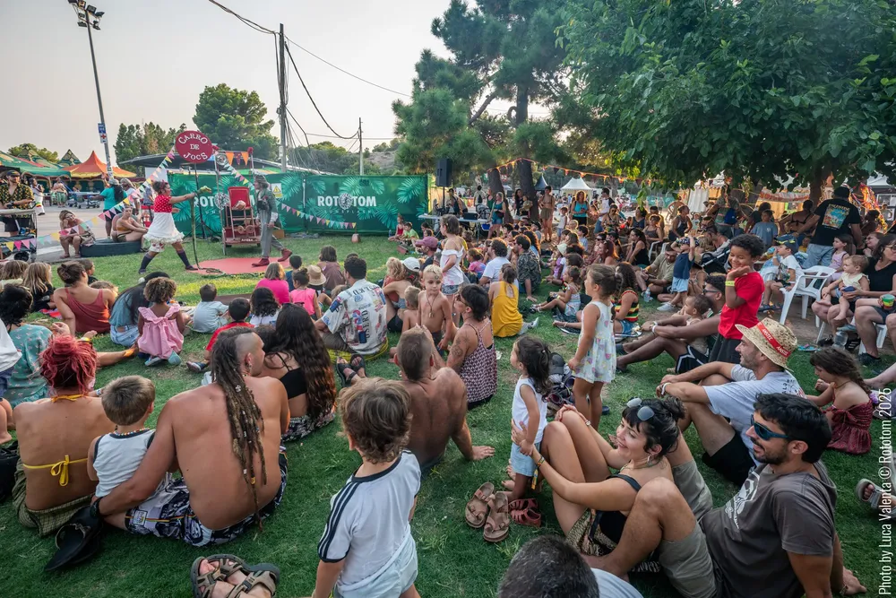 SUN25_0816_CIRCO CARRO_LV_002