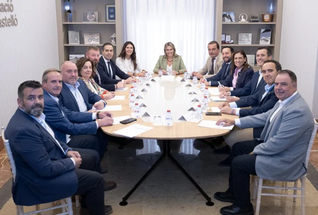 equipo de gobierno en tamaño mediano