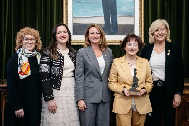 8m 1 en tamaño mediano