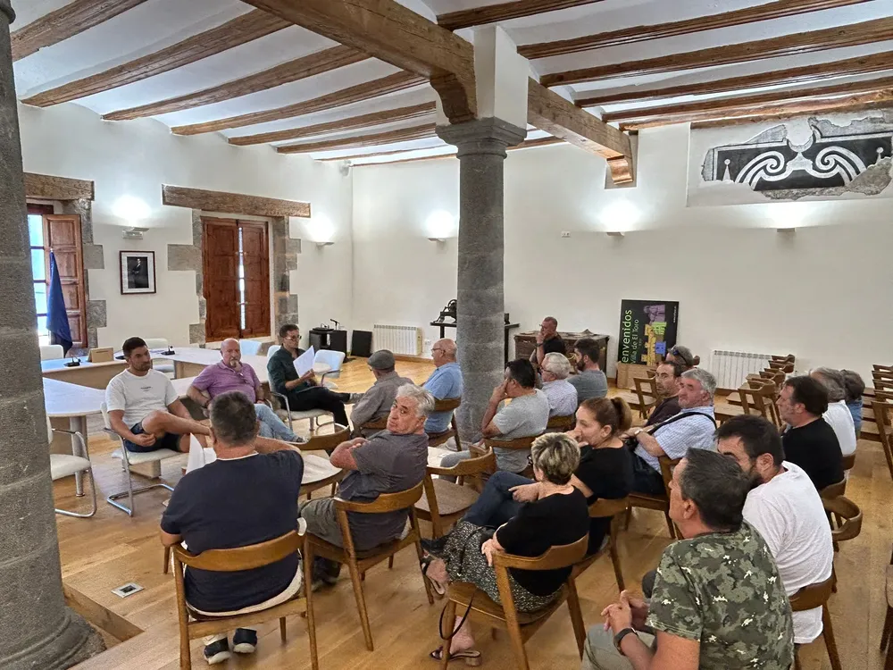 Reunión truficultores en Ayuntamiento de la Villa de El Toro