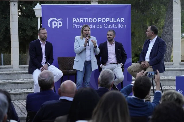 Marta Barrachina con Nacho Navarro (2) en tamaño mediano