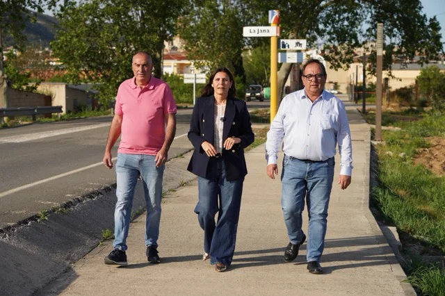 Pallarés, Simó y Giner en La Jana en tamaño mediano