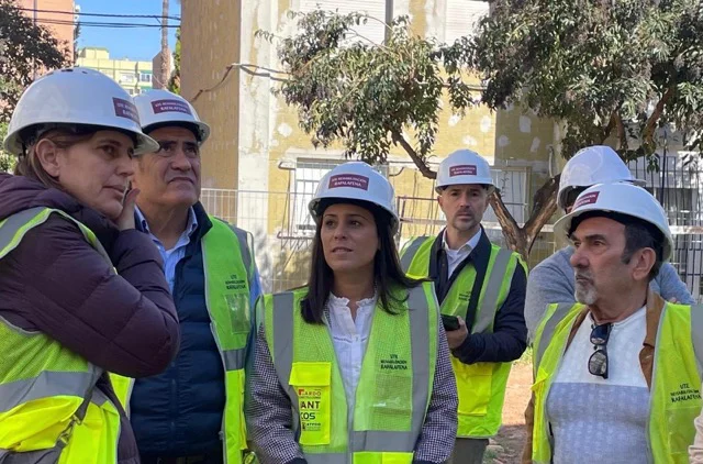 REHABILITACIÓN FACHADAS en tamaño mediano