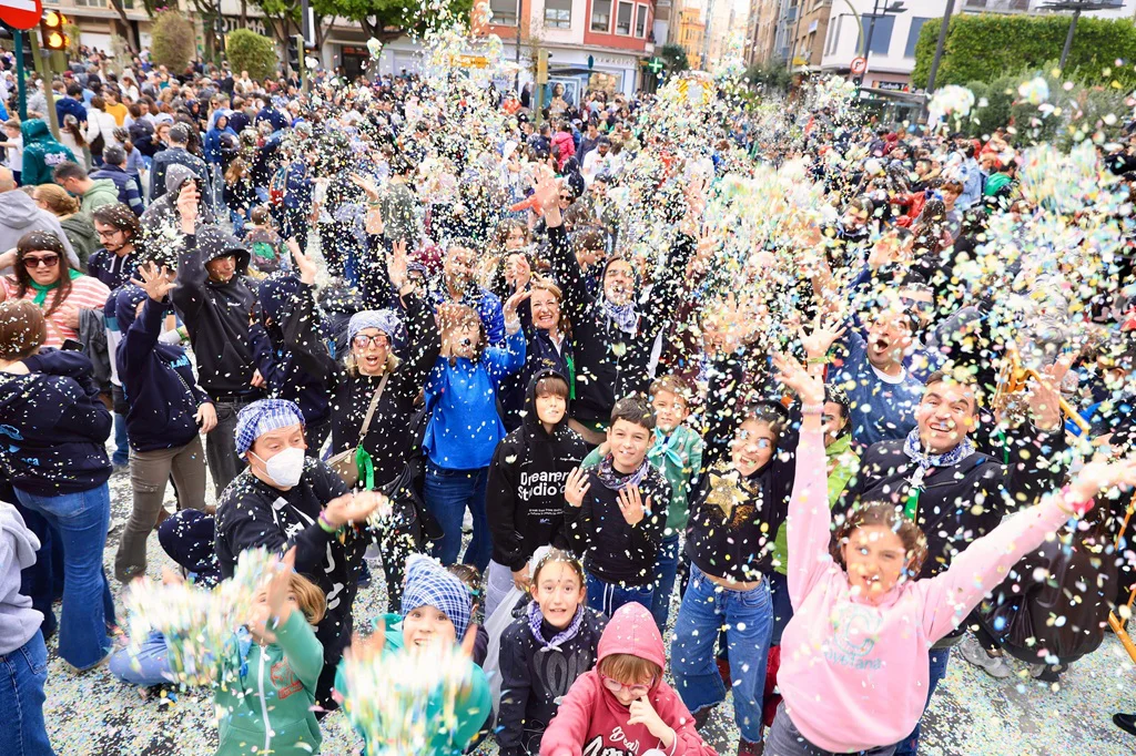 Coso-multicolor-Magdalena-2026-5