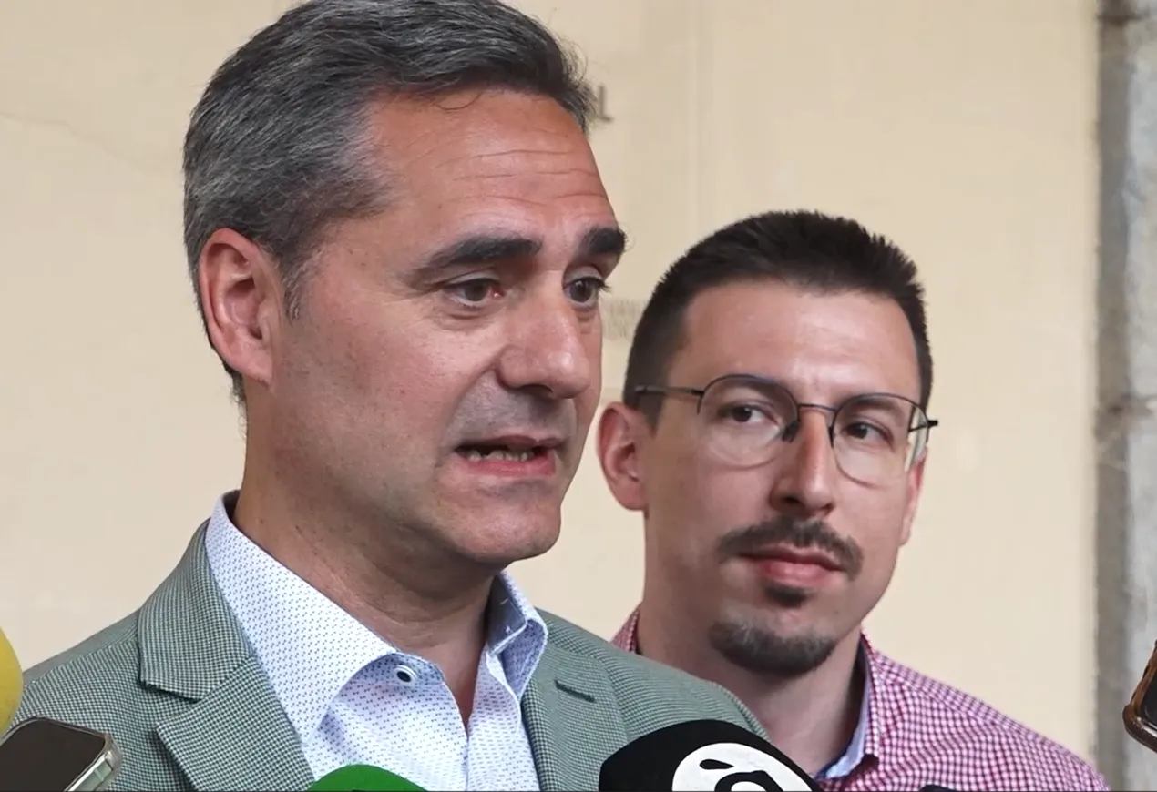 CRUZ RIBALTA FOTO