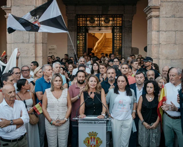 Carrasco apoyo Ceuta (4) en tamaño mediano
