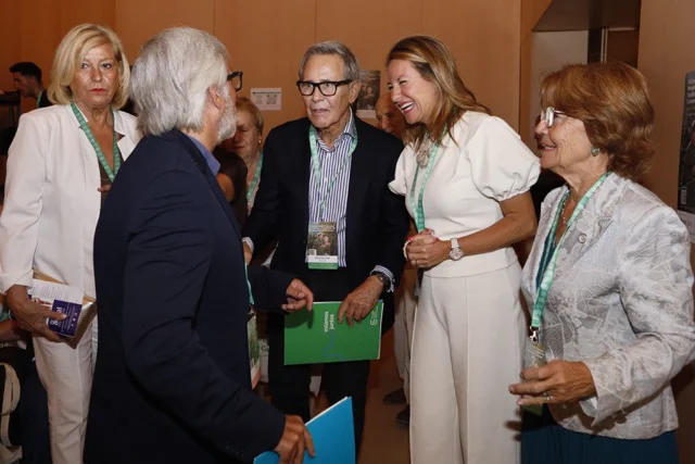 Carrasco III Congreso Personas con Cáncer y Familias 3 en tamaño mediano