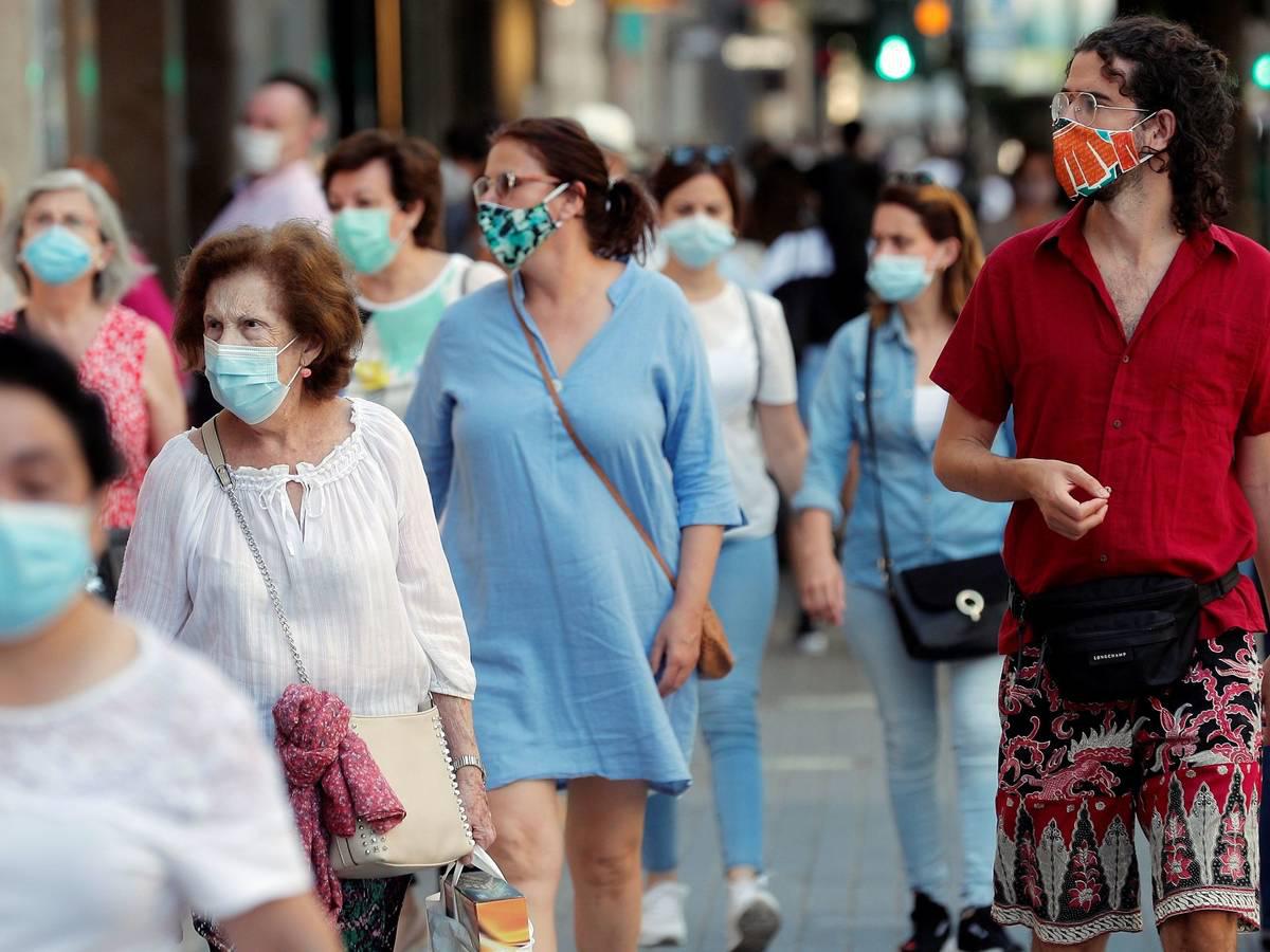 las-consecuencias-no-deseadas-de-tener-que-llevar-siempre-la-mascarilla-puesta