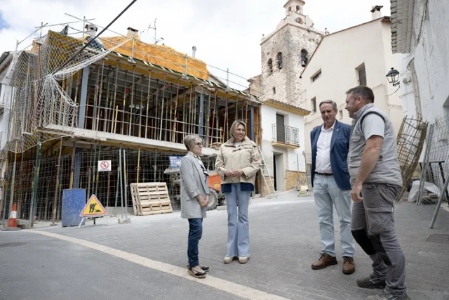 Pina de Montalgrao - vivienda rural (1) en tamaño mediano