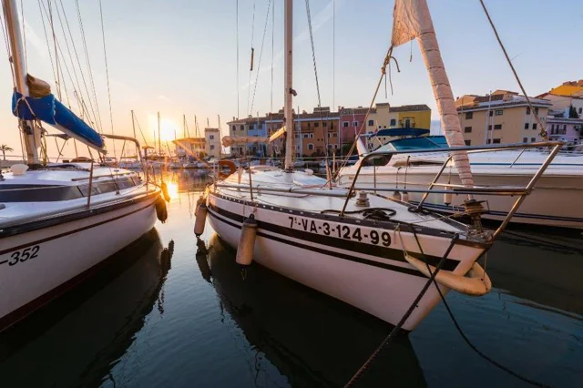 turismo nautico en tamaño mediano