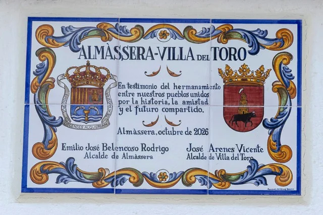 Hermanamiento de El Toro con Almàssera (1) en tamaño mediano