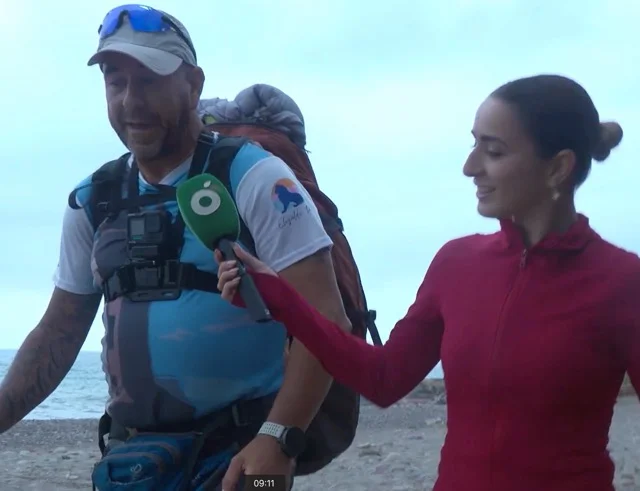 maria de la o victor en tamaño mediano