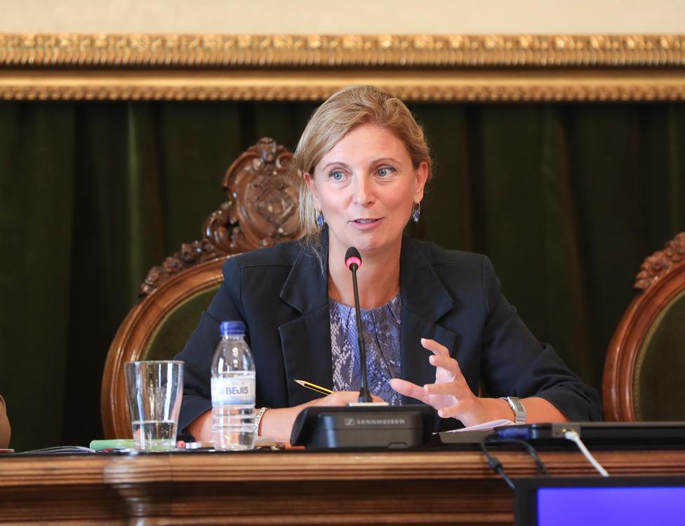 08-01-20 Amparo Marco reivindicaciones Gobierno