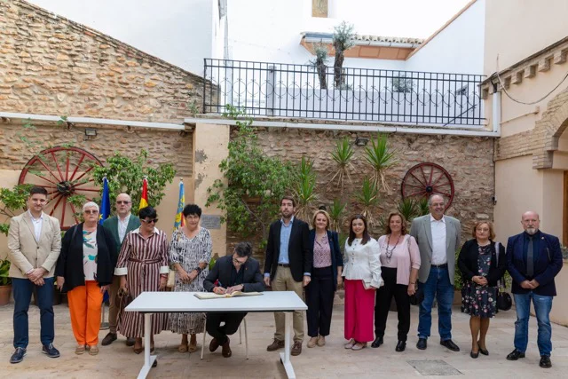 Hermanamiento de El Toro con Almàssera (8) en tamaño mediano