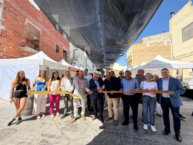 fira vi useres 1 en tamaño mediano