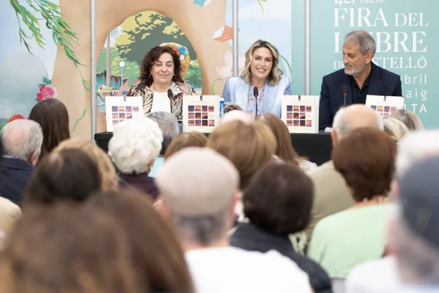 Presentación libro Concurso Microrrelatos (1) en tamaño mediano